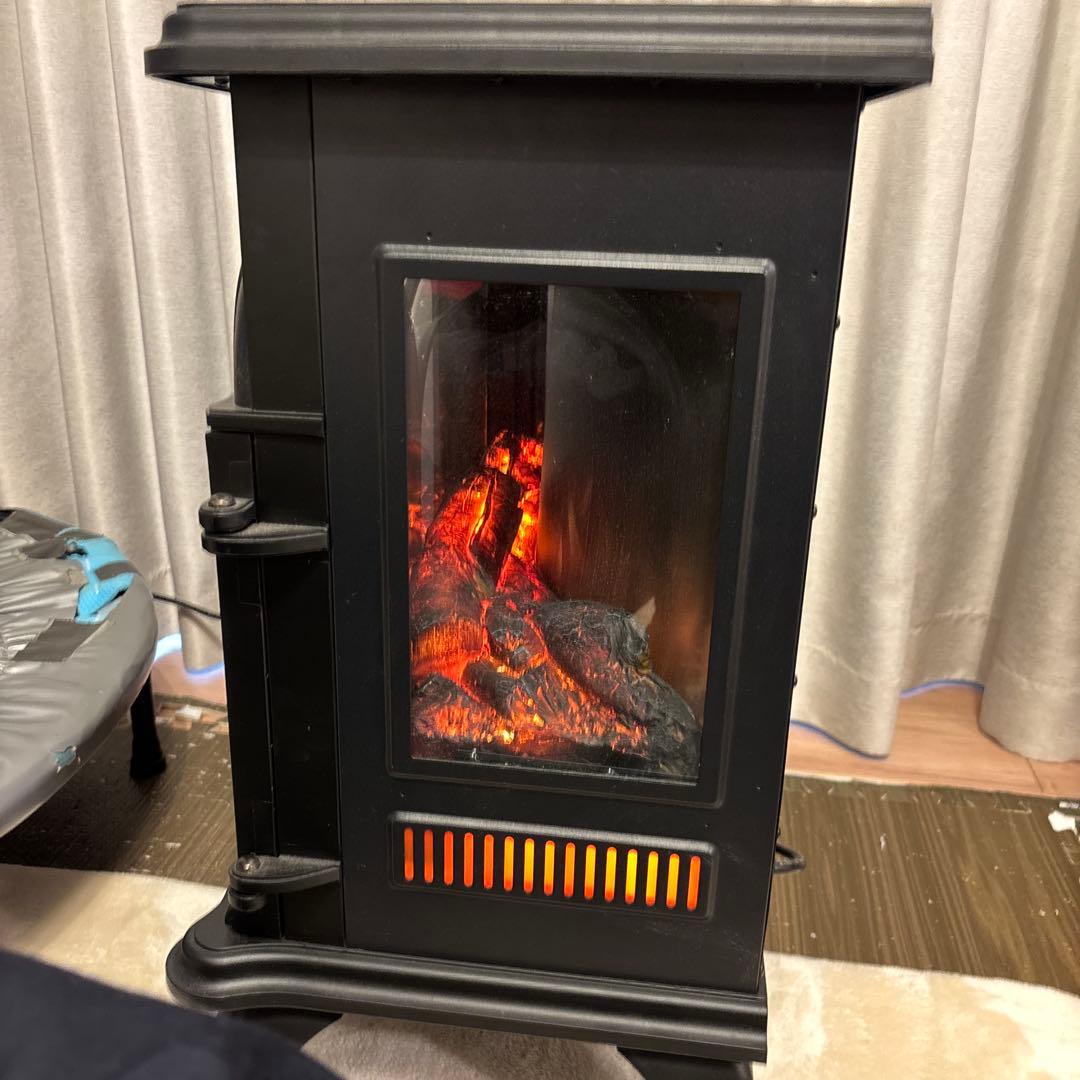 ニトリ　暖炉型ファンヒーター セラミックファンヒーター ブラック