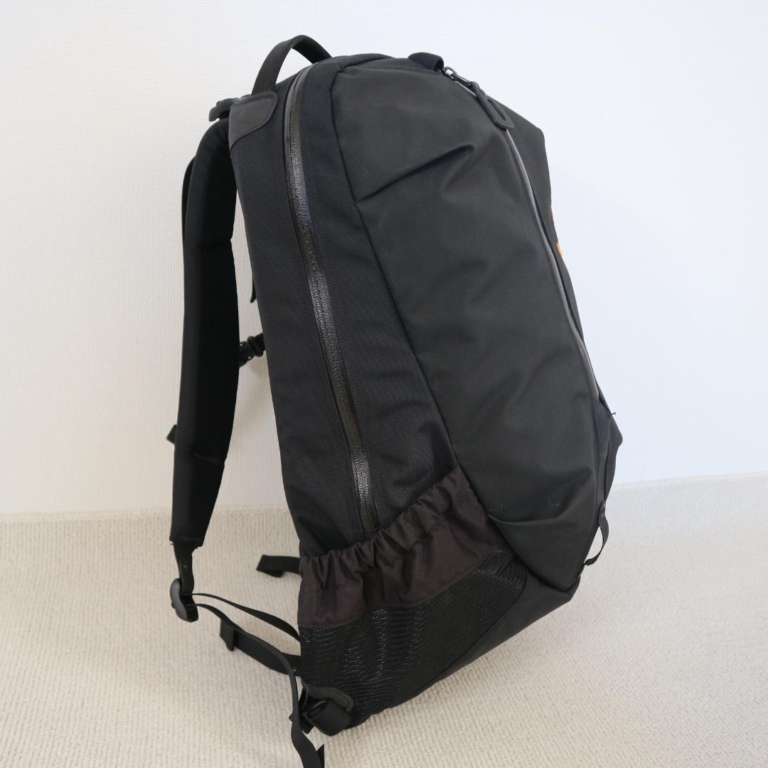 ✨美品✨通勤・通学・街歩きに最適 ARC'TERYX ARRO22 リュック
