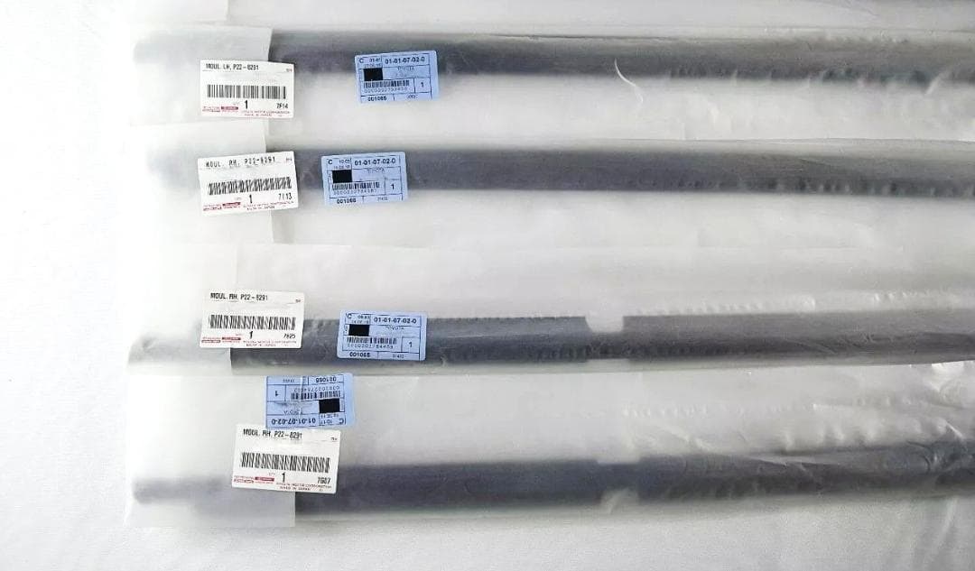 コミタ様 トヨタ ハイラックス サーフ 210/215 ドア ウェザーストリップ