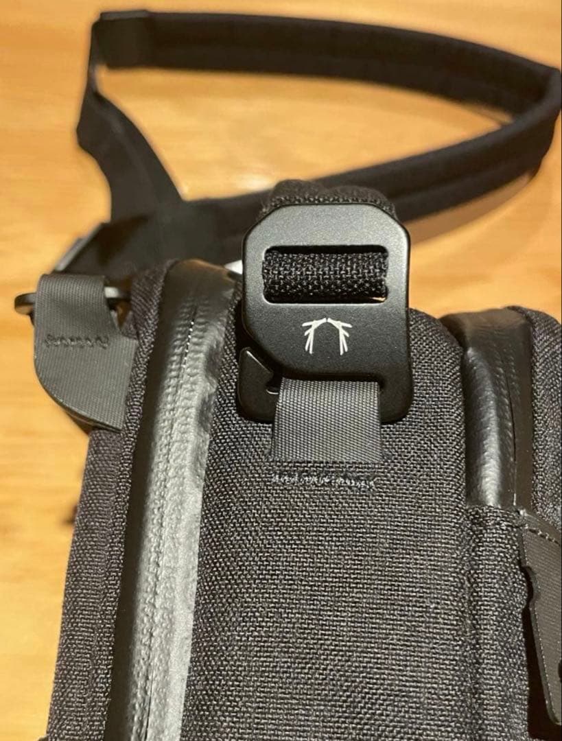 BLACK EMBER ブラックショルダーバッグ