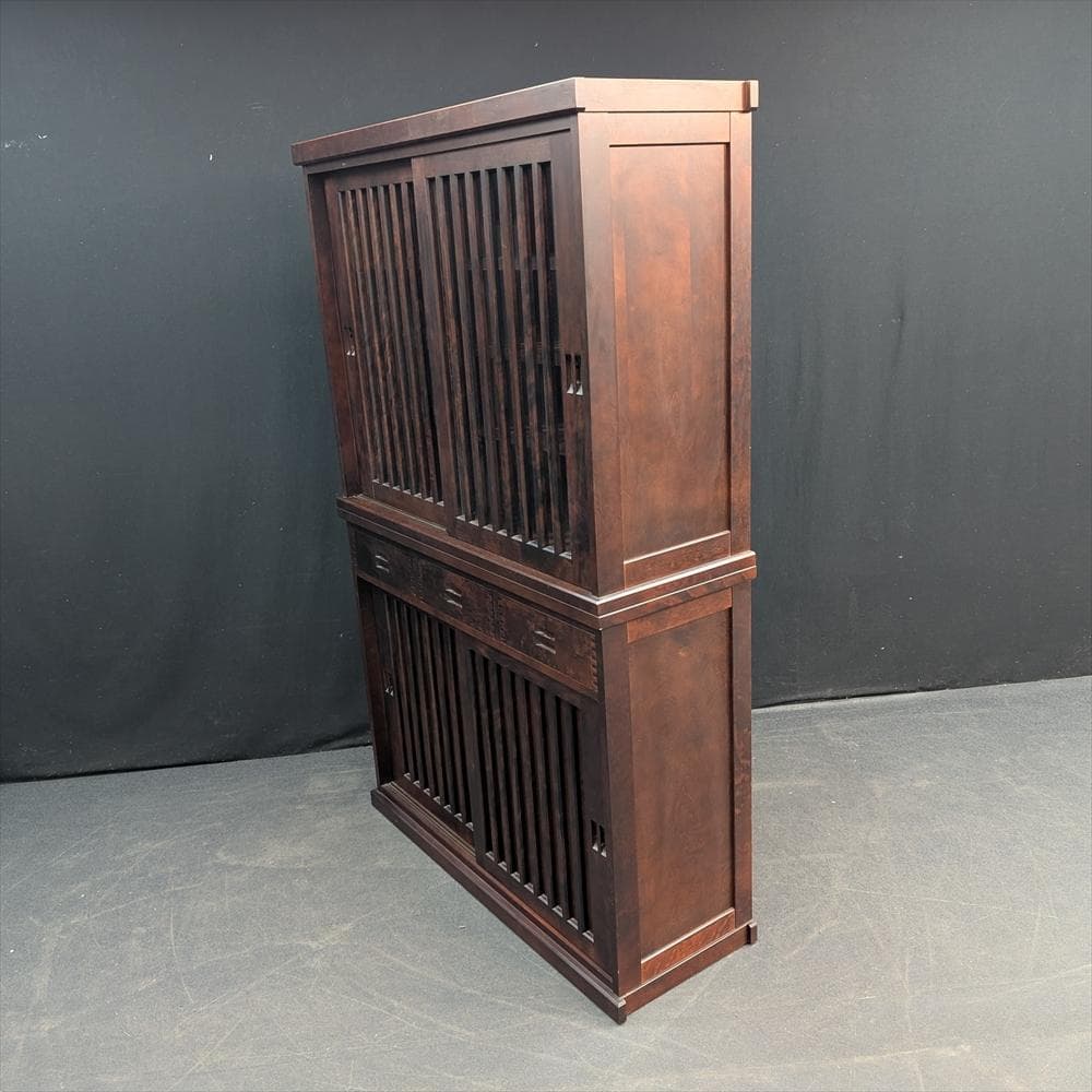 美品　和光　樺 カバ材　水屋箪笥　食器棚　キャビネット　格子　引戸　蟻組　焼印