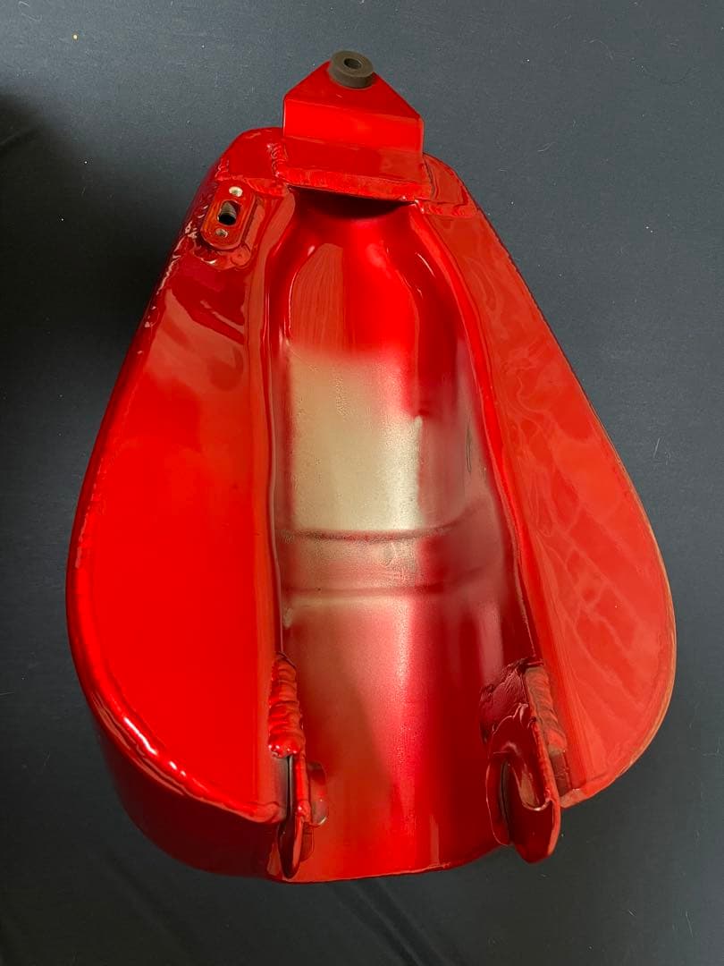 ビッグシーダー製　W650用アルミタンク T-4 塗装済み