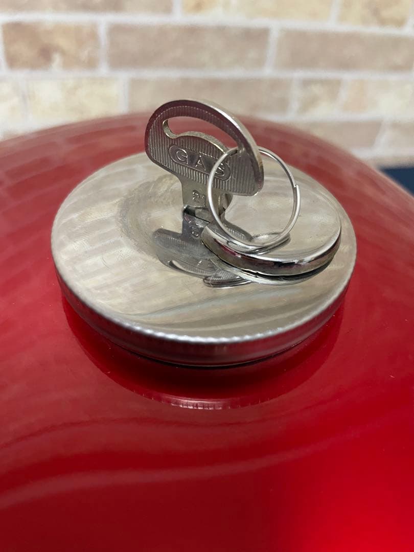 ビッグシーダー製　W650用アルミタンク T-4 塗装済み