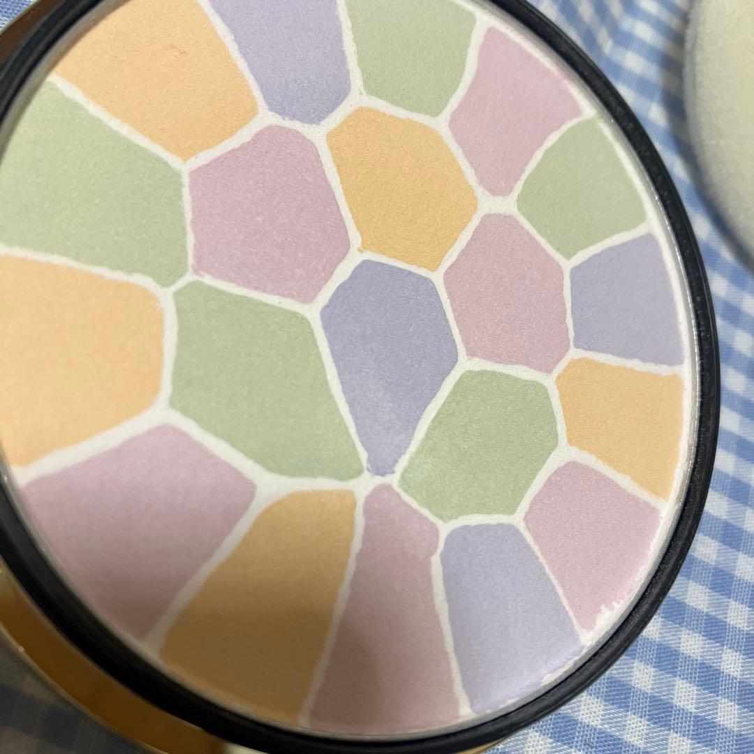 エレガンス　ラプードルオートニュアンスリクスィーズI フェイスパウダー