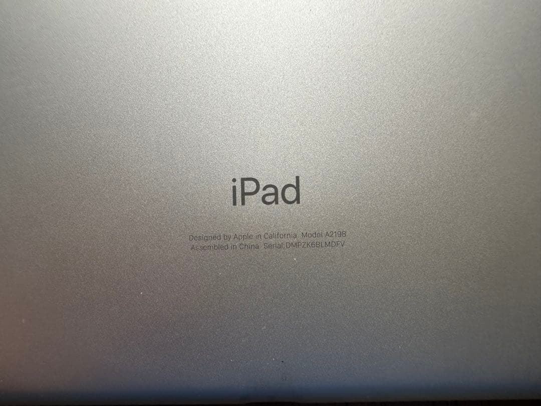 Apple iPad 7th wifi＋cellularモデル^_−☆