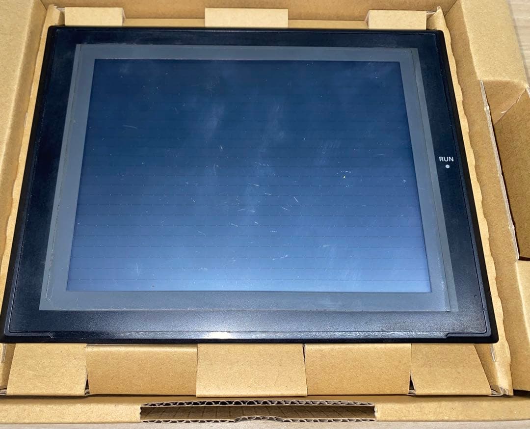 オムロン　タッチパネル　NS8-TV00B-V2