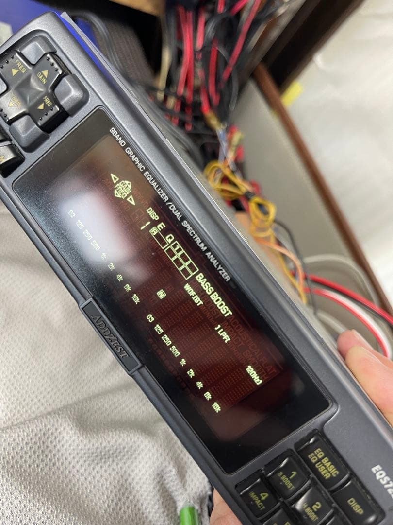 アゼスト グラフィックイコライザー ADDZEST