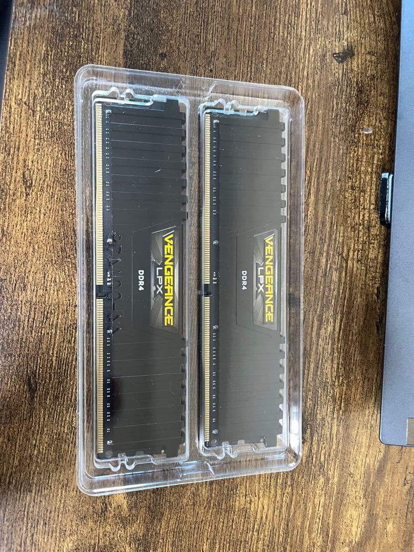 Corsair Vengeance LPX DDR4 16GB (8GB×2)