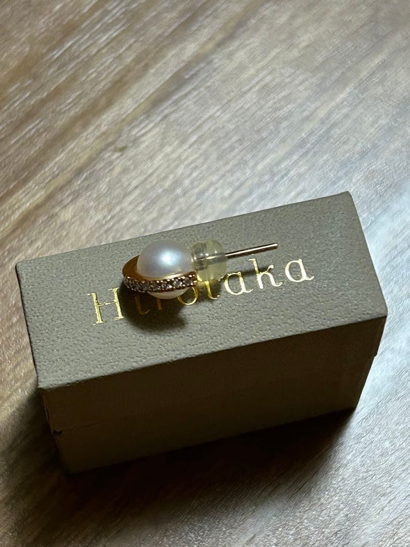 ヒロタカ　BELUGA アコヤパール ダイヤモンド ピアス M サイズ