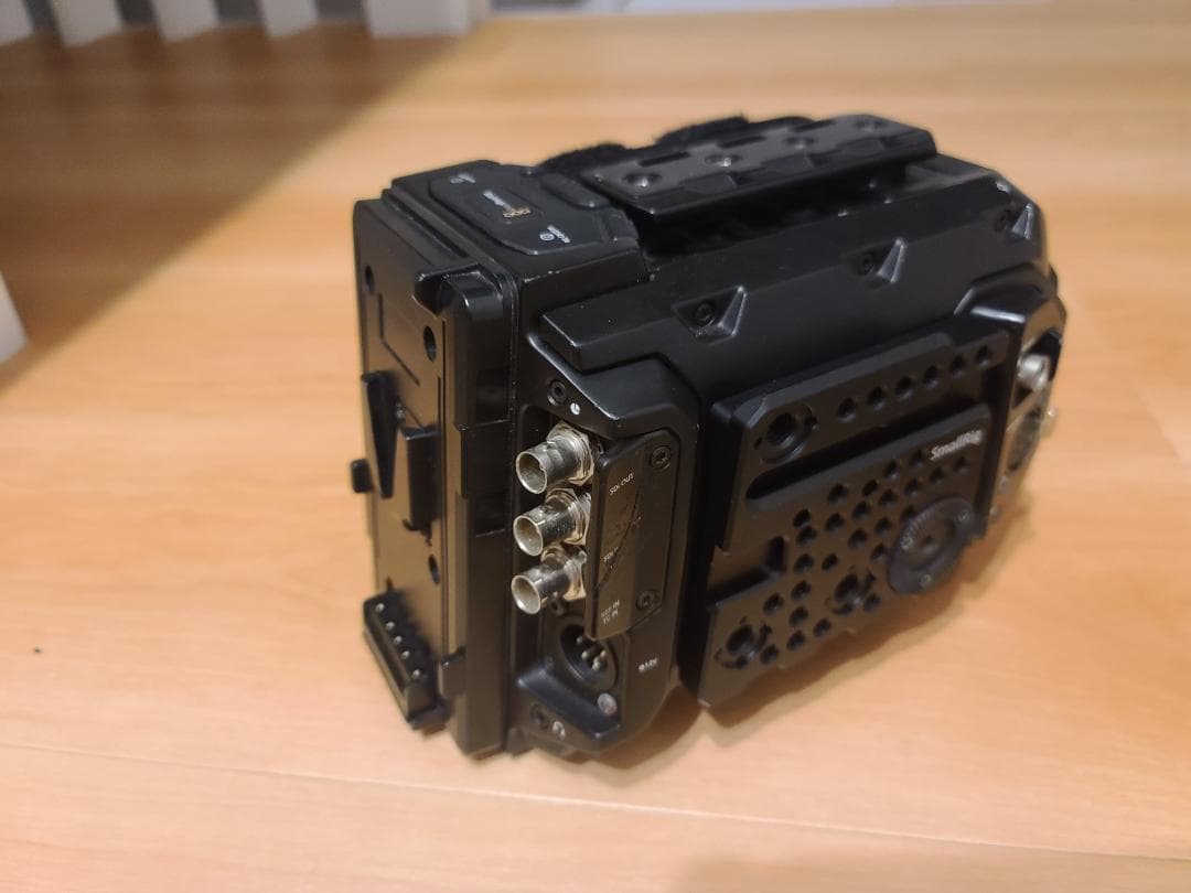 Blackmagic URSA mini 4.6K キヤノンEFマウント セット