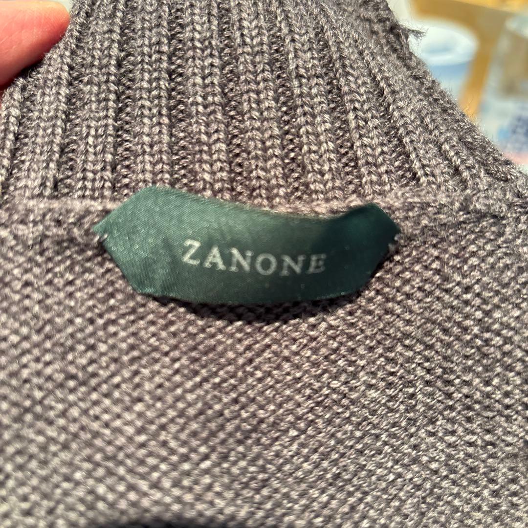 ザノーネ／モックネックニット／5ゲージ／チャコールグレー／44