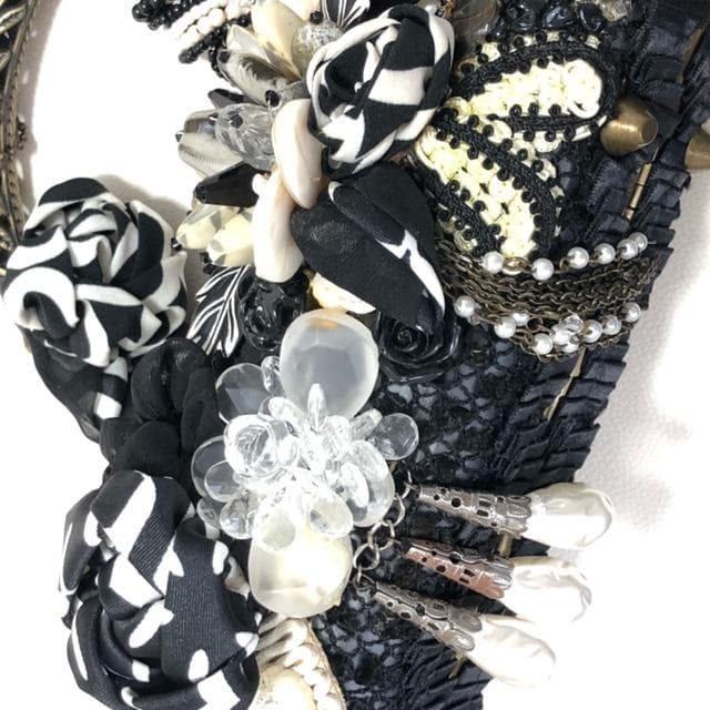 新品未使用★メリーフランシス 豪華ビーズ装飾 パーティーバッグ 黒、白、銀など