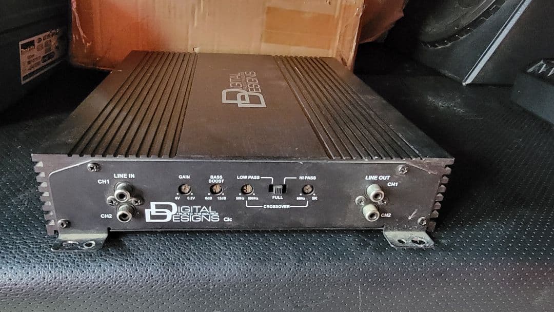 DIGITAL DESIGNS デジタル デザイン　アンプ