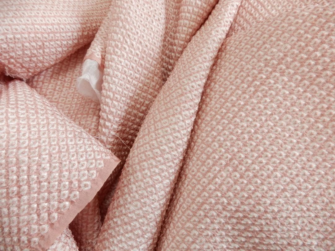 正絹・総疋田絞り着尺反物・巾だし済み品・和名 緋褪色