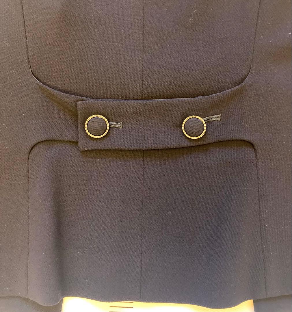 カールラガーフェルド　紺スーツサイズM