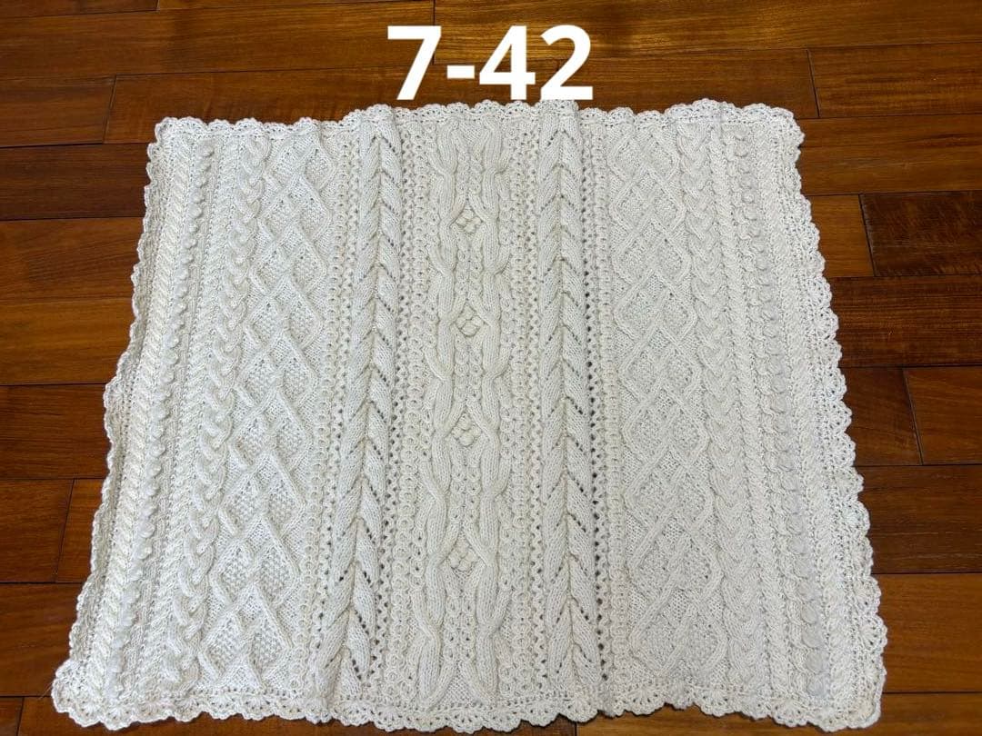 手編みのブランケット(7-41.42.43)