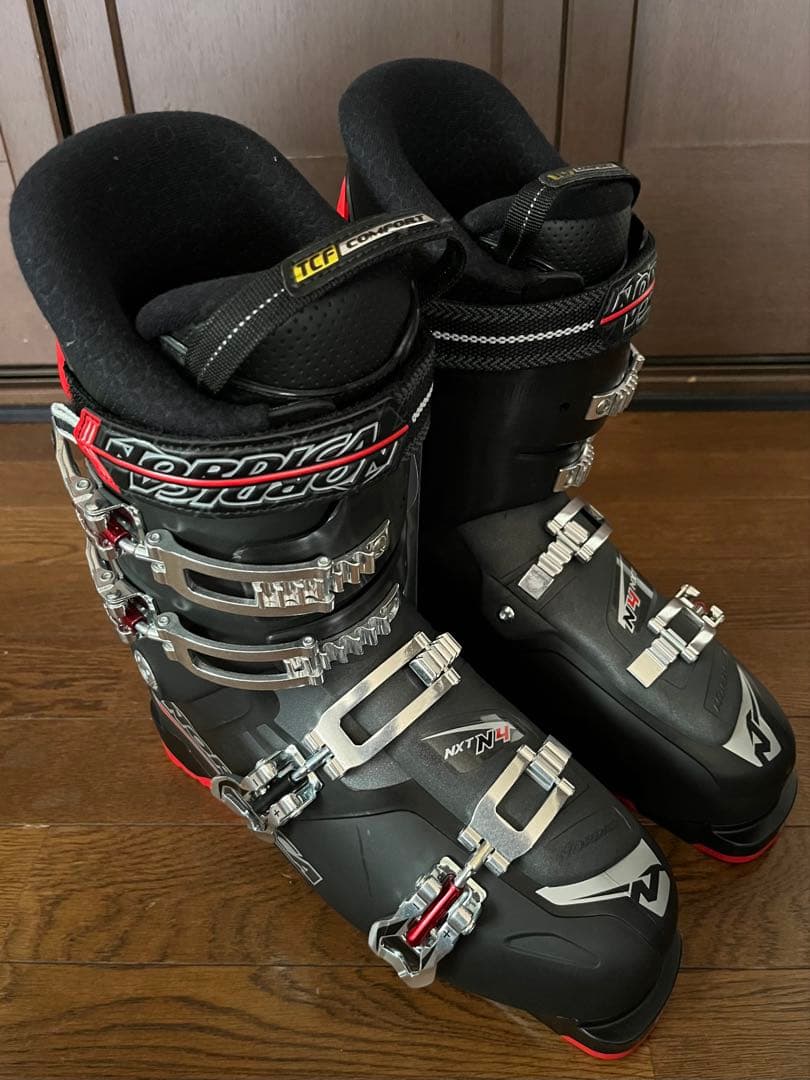 Nordica NXT X4 スキー ブーツ(男性用)