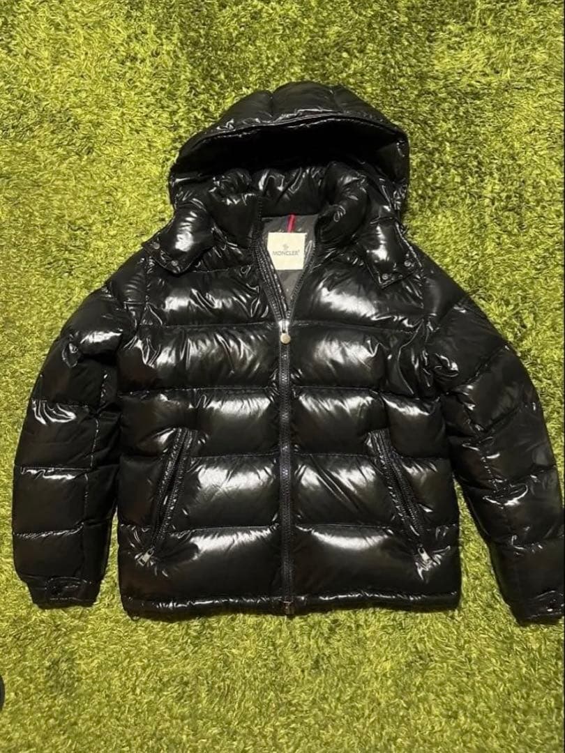 【MONCLER】ブラックダウンジャケット