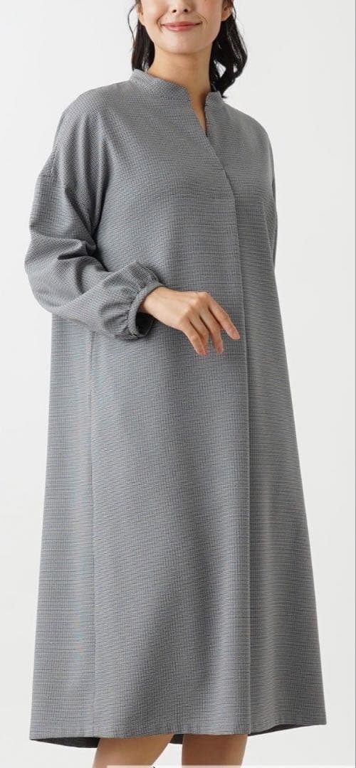 レリアン　タグ付新品未使用　ブールジュ　ワンピース　ライトグレー系