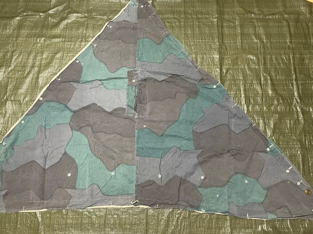 本日限定スウェーデン軍　軍幕　パズルカモ迷彩 コットン 三角テント　4枚セット