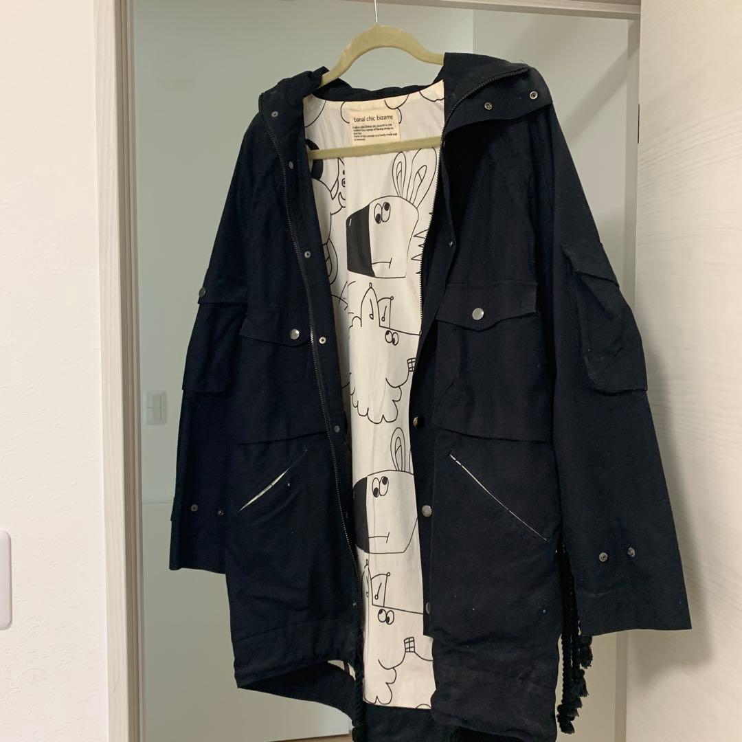 バナルシックビザール　コート