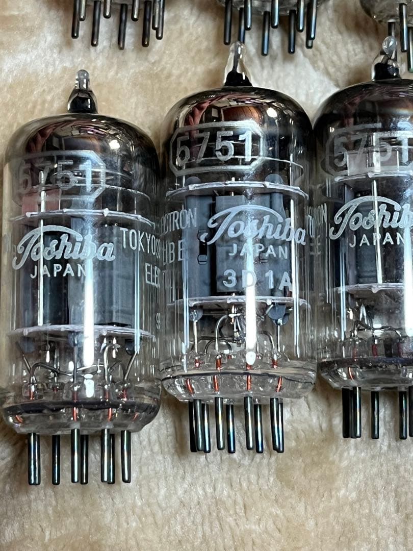 D*r様 Toshiba 5751 真空管 7個セット