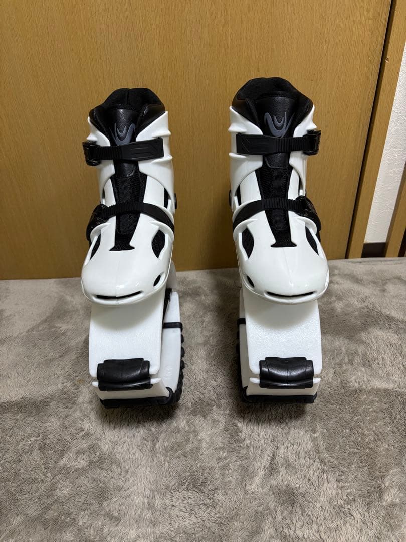 ジャンピングシューズ　カンガルージャンプ　フィットネス