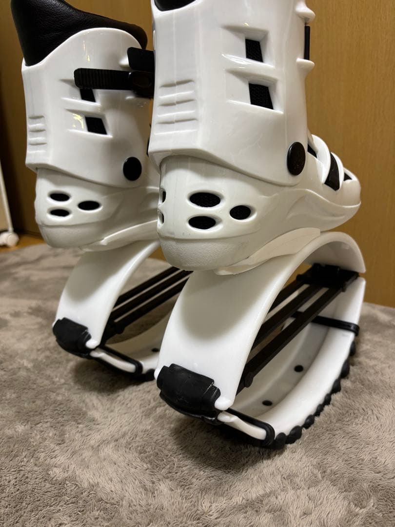 ジャンピングシューズ　カンガルージャンプ　フィットネス