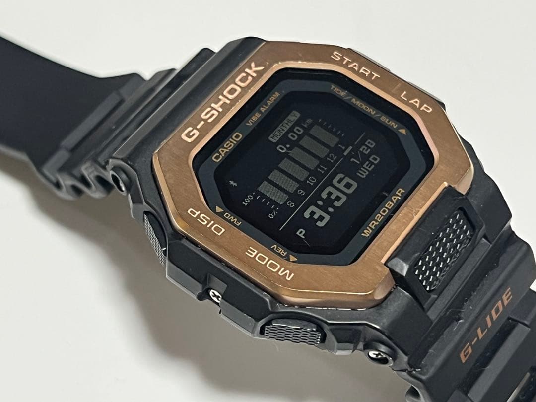G-SHOCK G-LIDE GBX-100NS ゴールド Bluetooth