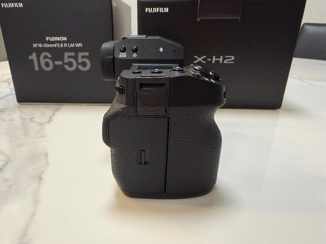 【FUJIFILM】X-H2ボディ＋XF16-55mmF2.8 R LM WR