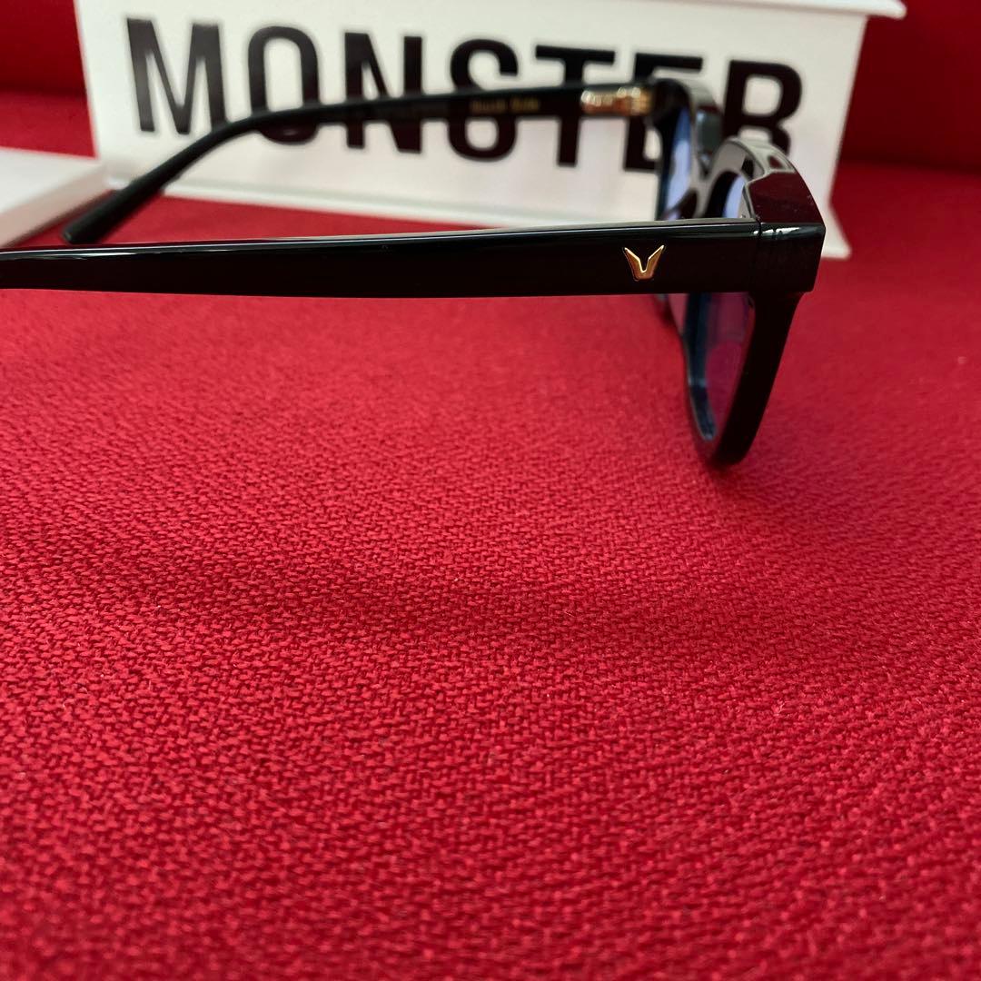 GENTLE MONSTER (ジェントルモンスター　South Side