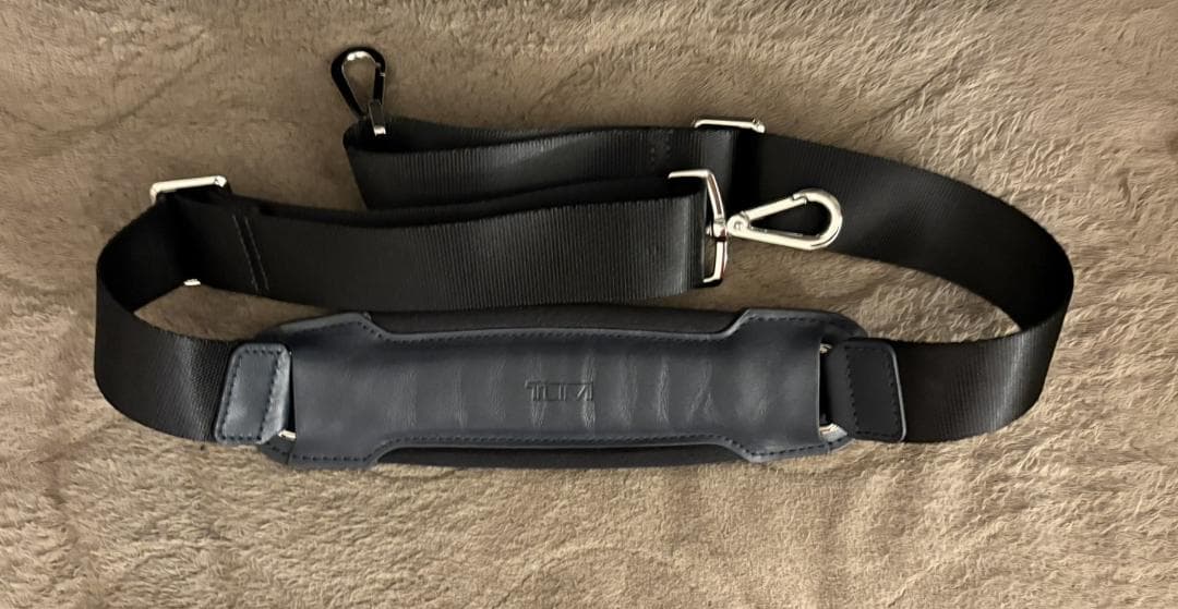 JARVIS イースト・ウエスト・トート TUMI