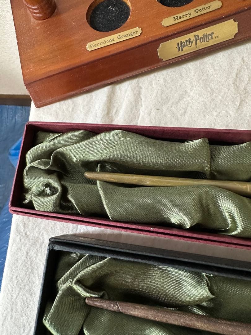 【希少】ハリーポッター 杖 3本セット スタンド付 ロン・ウィーズリー