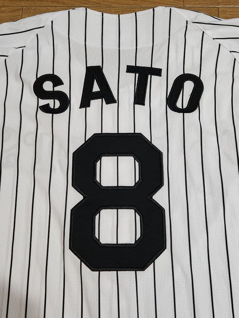 佐藤輝明8☆阪神タイガース☆2025年90周年ロゴ☆ユニフォーム☆Lサイズ