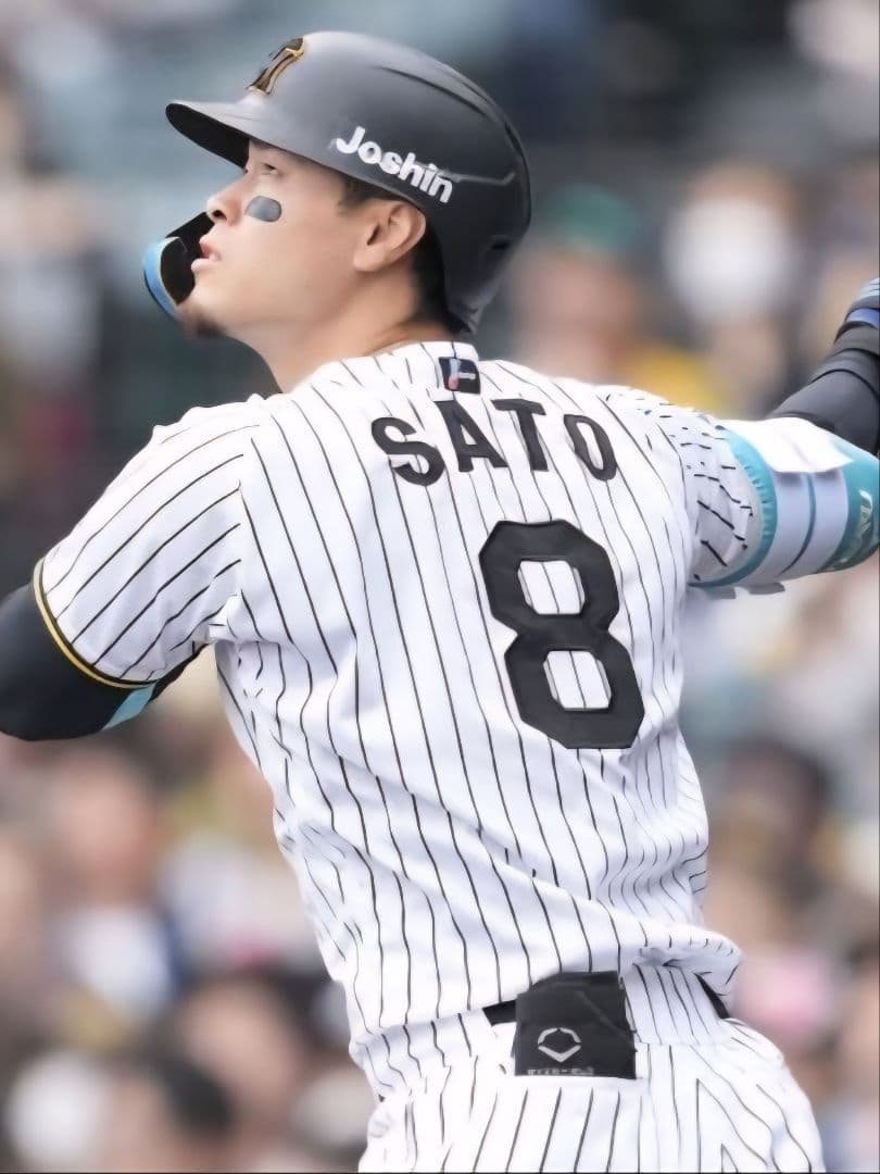 佐藤輝明8☆阪神タイガース☆2025年90周年ロゴ☆ユニフォーム☆Lサイズ