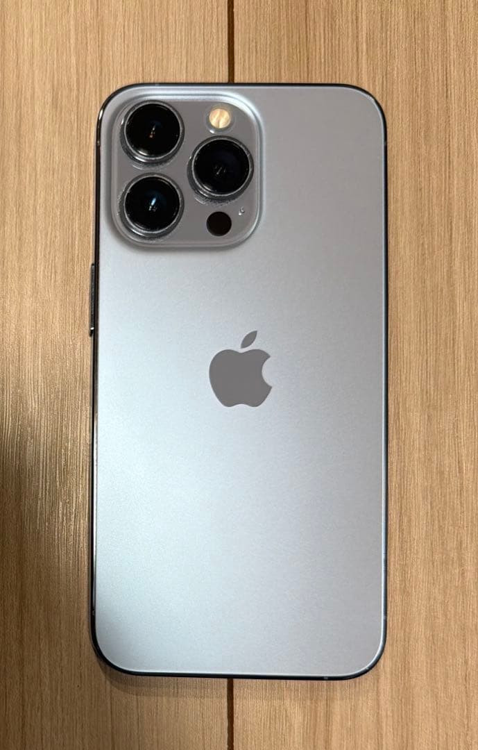 Apple iPhone 13 Pro 本体 バッテリー83%