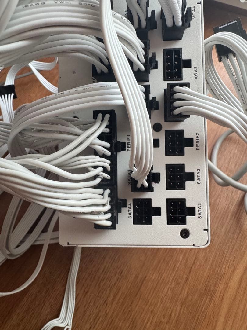 SUPER FLOWER SF-1000F14MP 1000W 電源ユニット