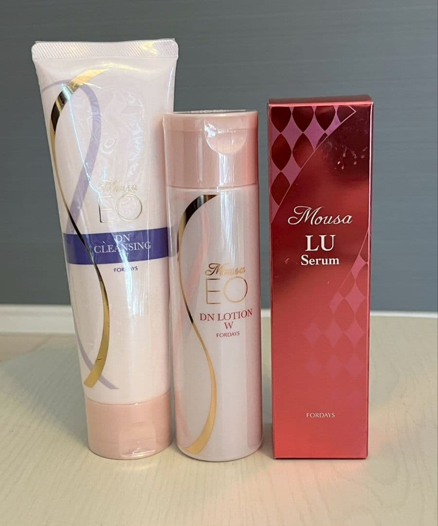 【新品未使用】フォーデイズ ムーサ EO/LU クレンジング、化粧水、美容液3点