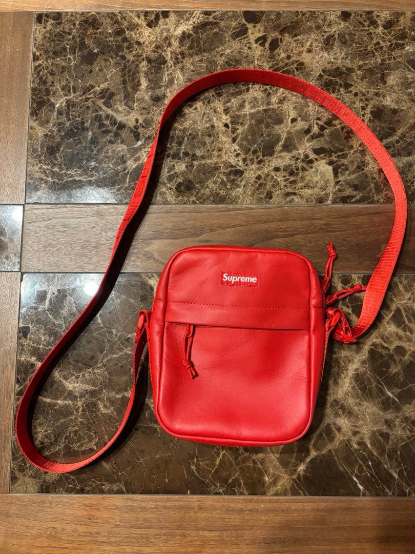 SUPREME レザー　ショルダーバッグ