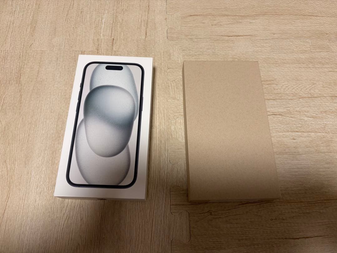 iPhone 15ブラック128GB SIMフリー