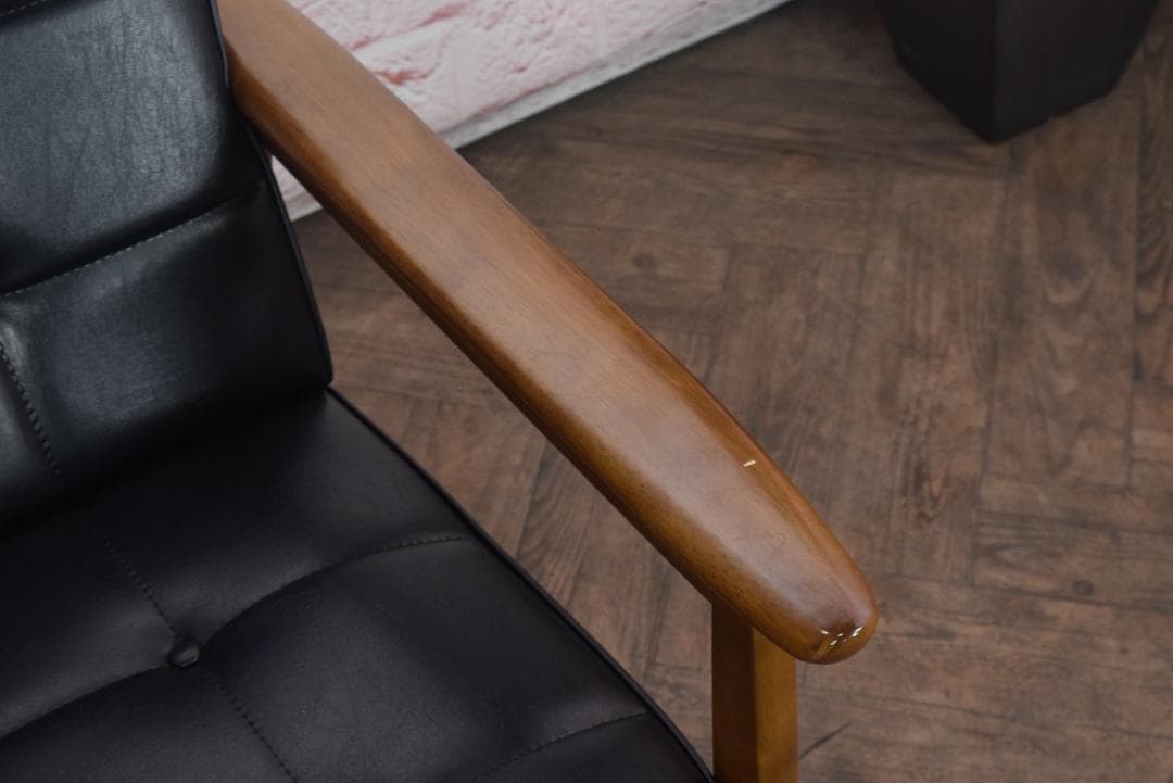 展示品　カリモク60 Kチェア スタンダードブラック　 W36170BW　19A