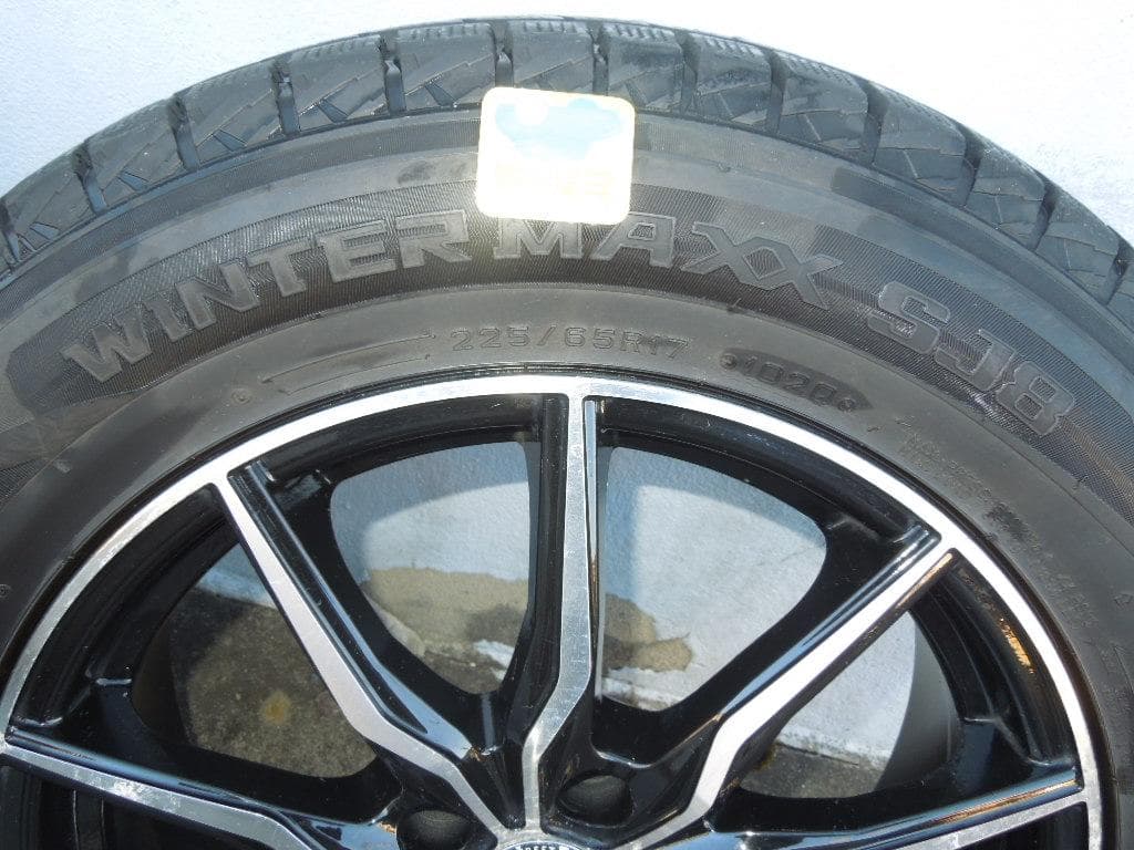 ダンロップ スタッドレスタイヤ 17インチ 4本セット