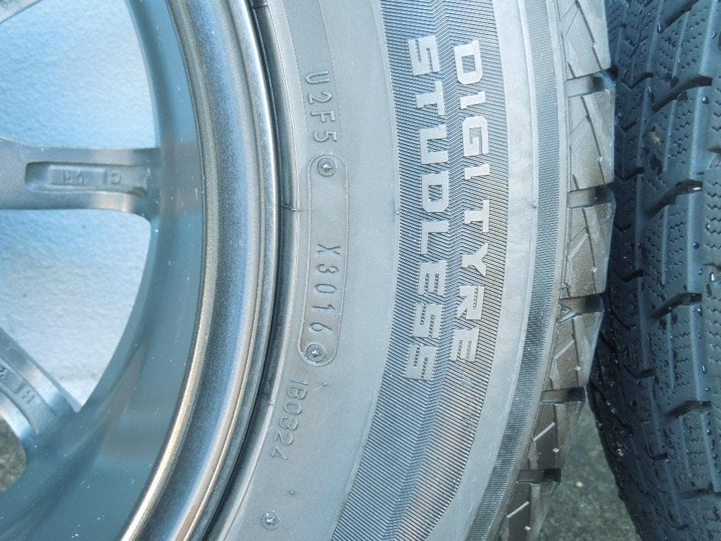 ダンロップ スタッドレスタイヤ 17インチ 4本セット