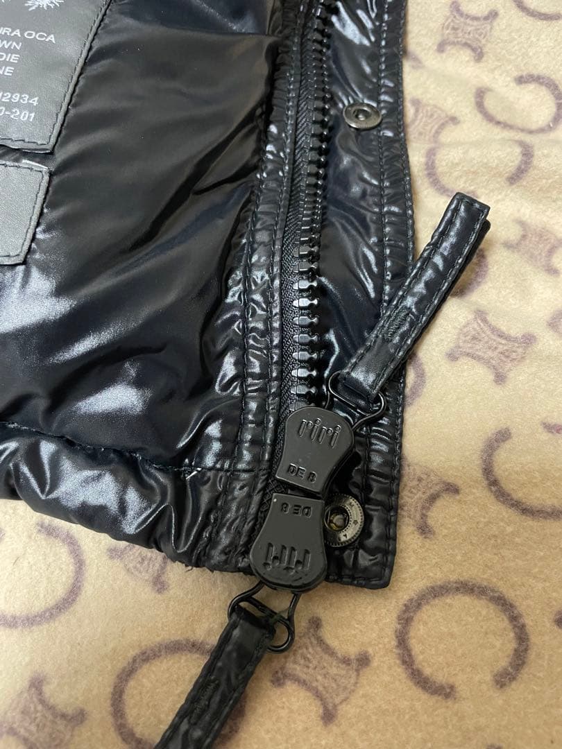 ち*る様 国内正規品　美品DUVETICAダウンベスト　ブラック　ヨーク羊革レザ