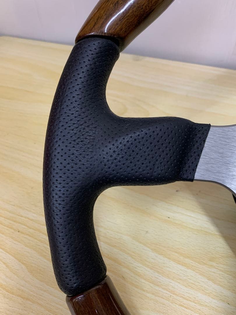 【中古】momo ウッド&レザーステアリングハンドル MM70508-14