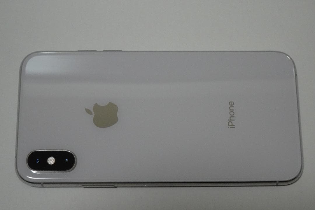 【美品】iPhoneXS 64GB シルバー