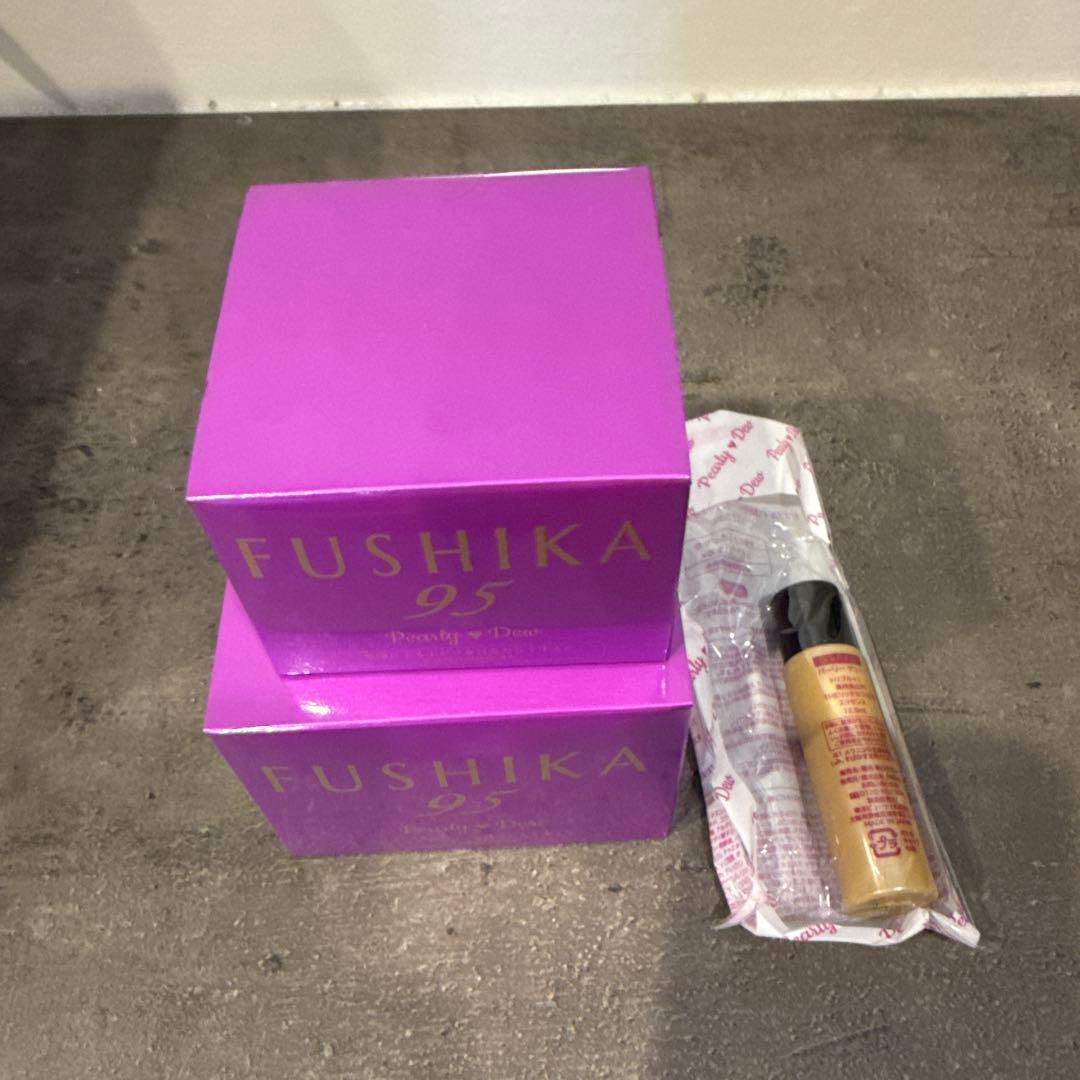 パーリーデュー　プレミアムオールインワン美肌ジェル100g50g2個おまけ付き