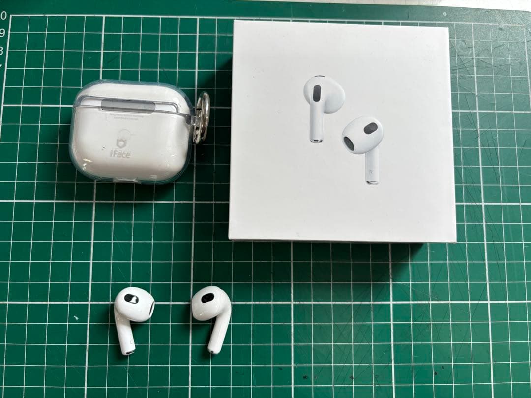 AirPods第3世代 (カバー有り)