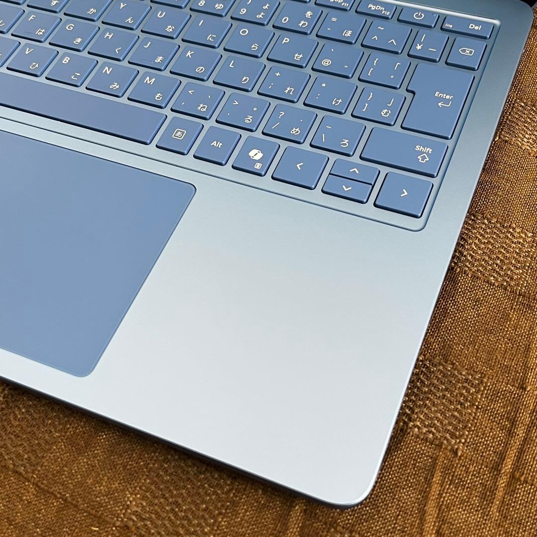 Surface Laptop 第7世代 13.8インチ