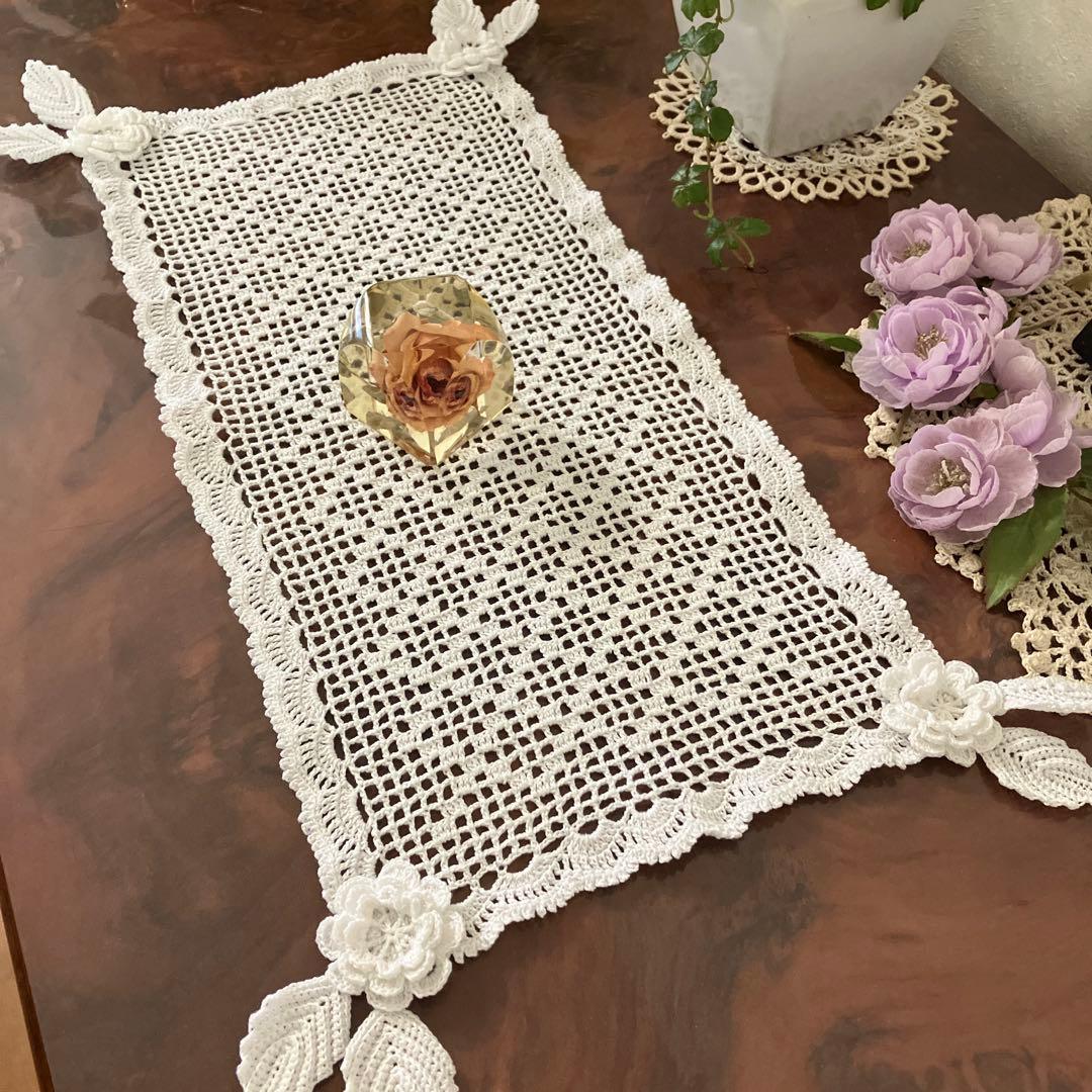 専用　レース編みドイリー　長方形　クロッシェモチーフ付き
